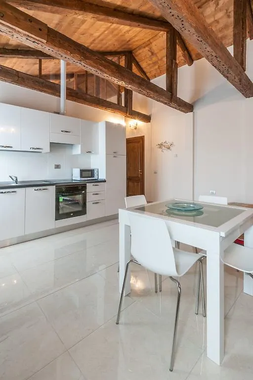 Palazzo Della Torre Apartment Venice