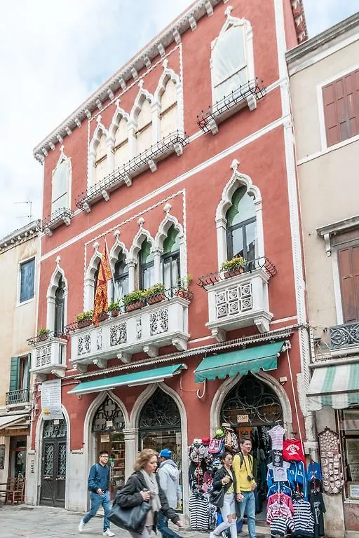 Palazzo Della Torre Apartment Venice